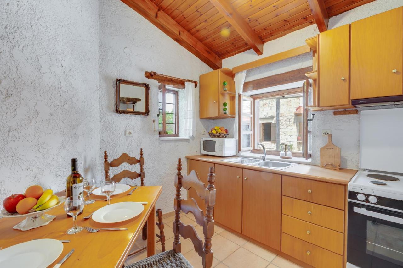 Traditional Home Vereniki With Heated Pool - By Apokoronas Villas Gavalochori Luaran gambar