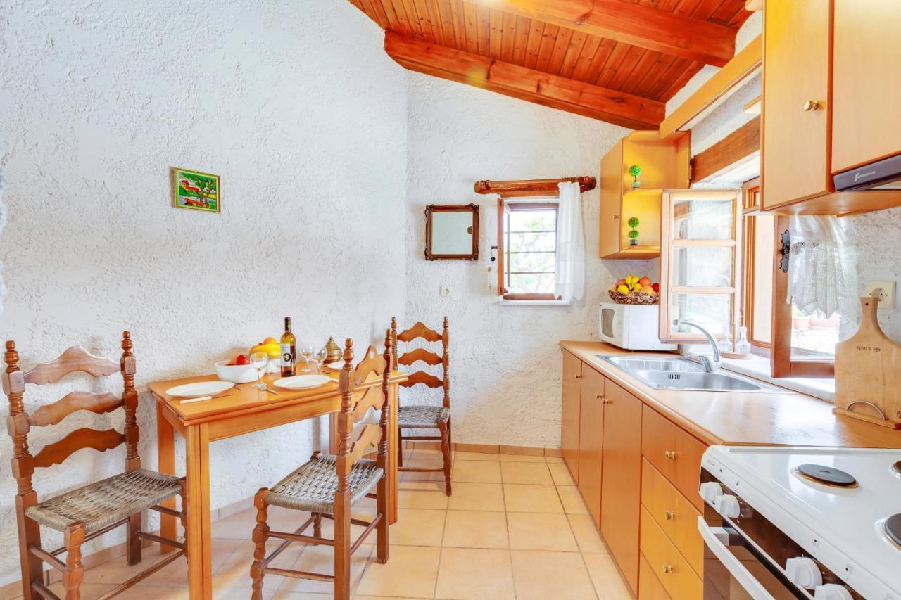 Traditional Home Vereniki With Heated Pool - By Apokoronas Villas Gavalochori Luaran gambar